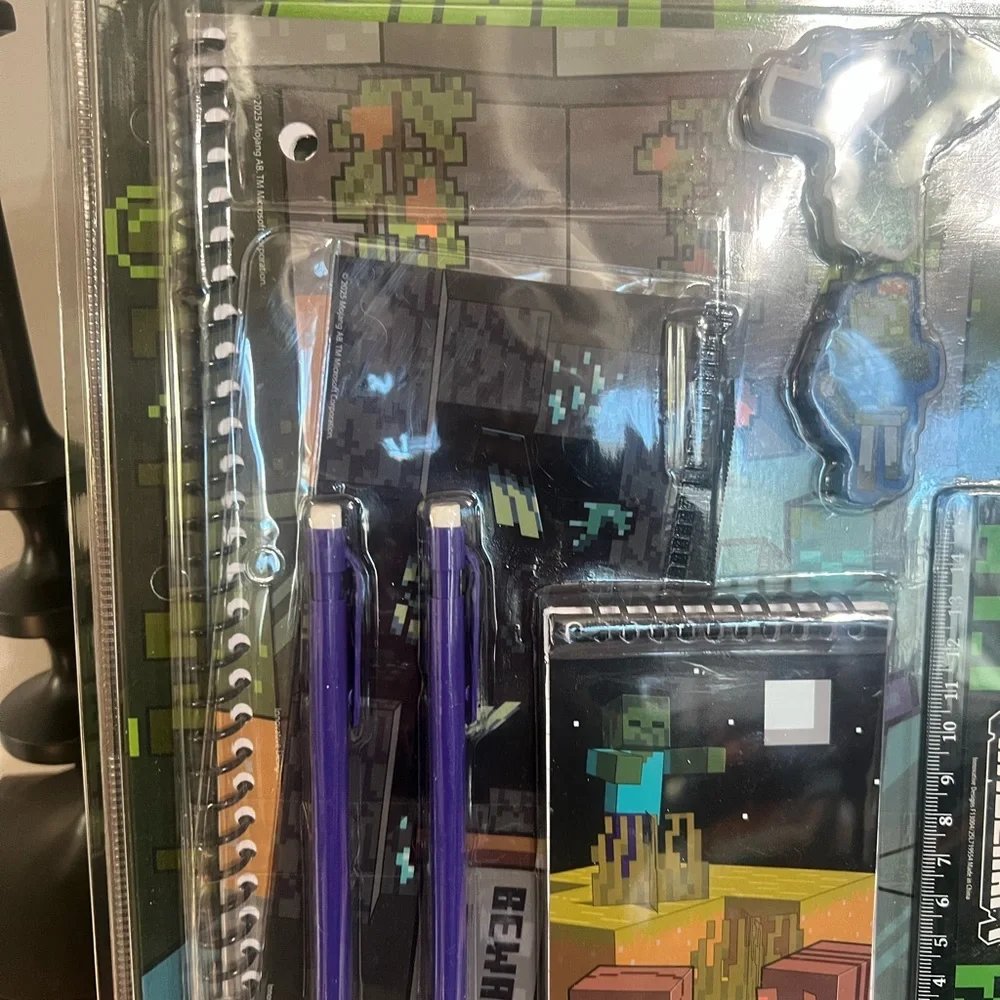 Minecraft-School Binder And Accessories Set NWT